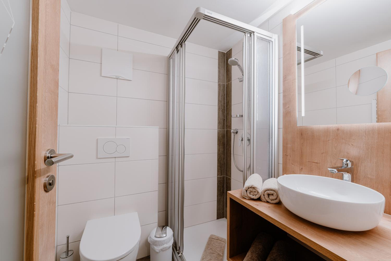 Bathroom 3, Haus Crystal, Imst
