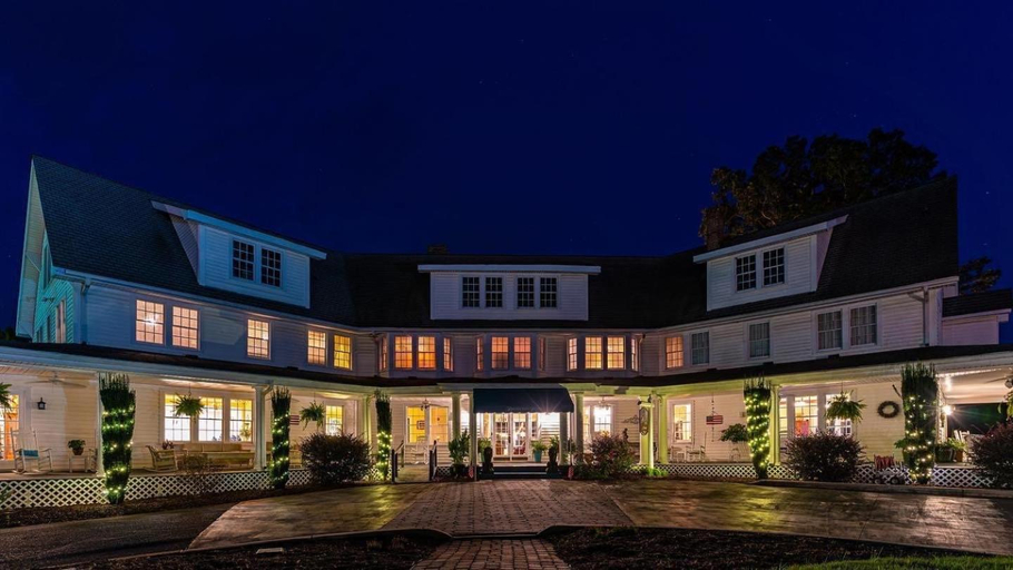 Exterior & Views 1, 1913 Badin Inn, Stanly