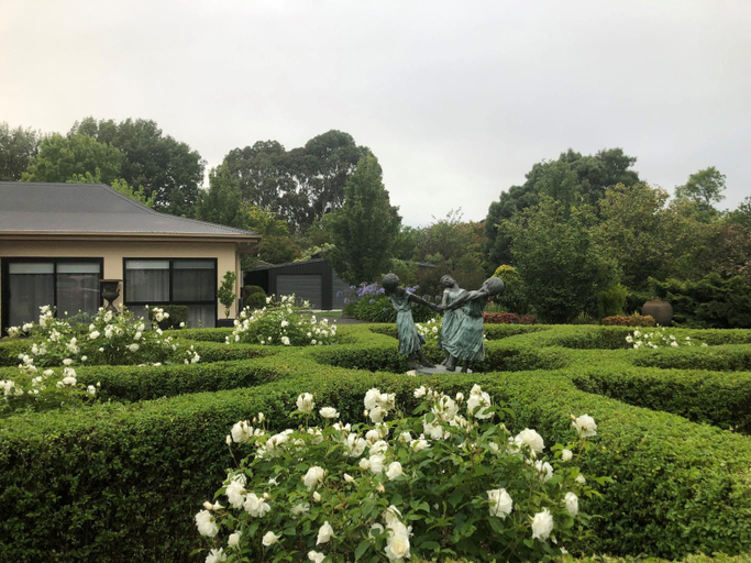Others 4, Wotama, Macedon B and B, Honour Ave, Mount Macedon, Macedon Ranges Bal