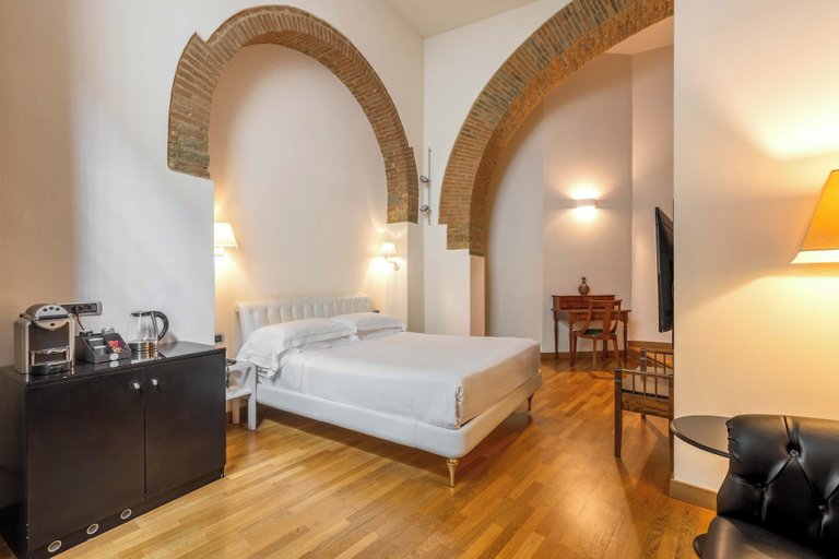 Bedroom 26