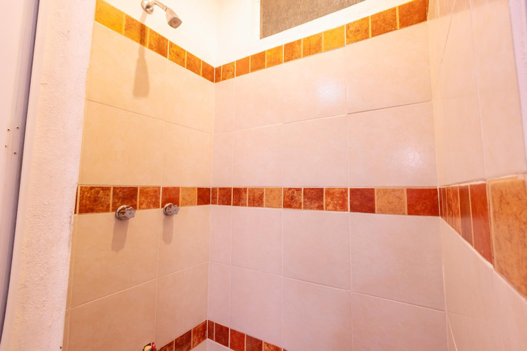 Bathroom 3, Hotel Bello Caribe Express, Cozumel
