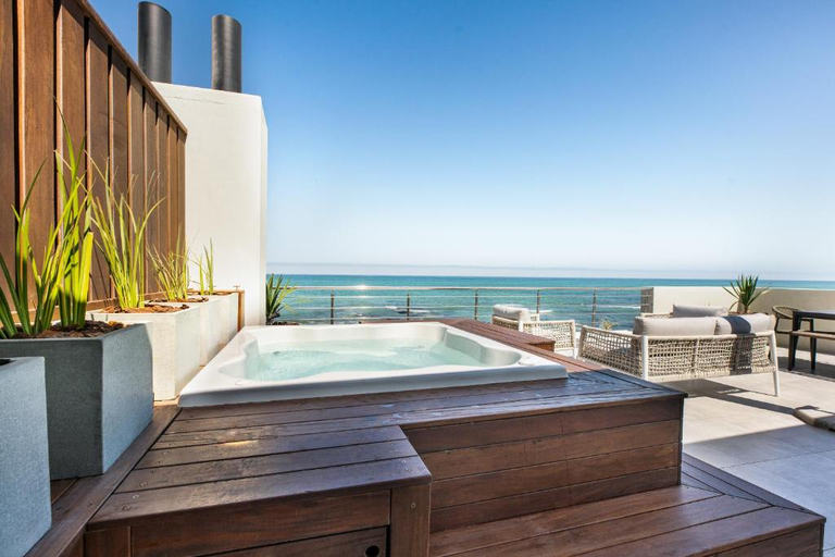 Sport & Beauty 5, The Pearls Beach Pods, Swakopmund