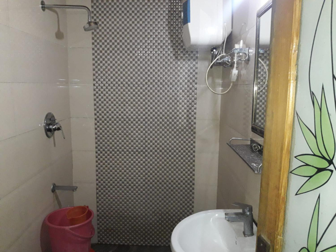 Bathroom 4, MAPLE RESIDENCES, Nainital