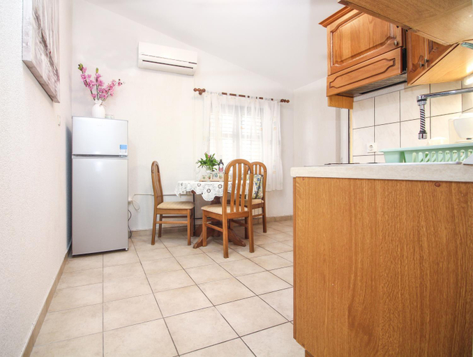Others 2, Goles apartments-First row to the sea, Rogoznica