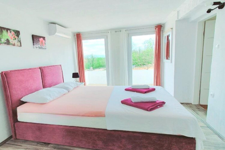 Room 4, Holiday Home Dream - Holiday Home, Podbablje