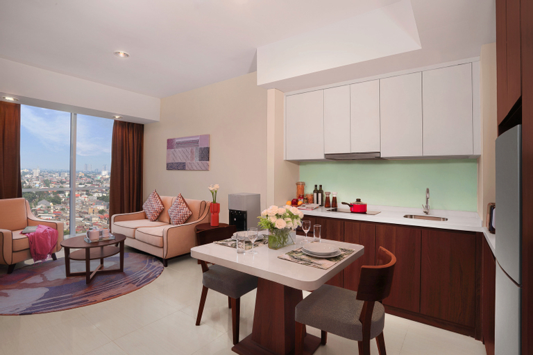 Dining Room 12
