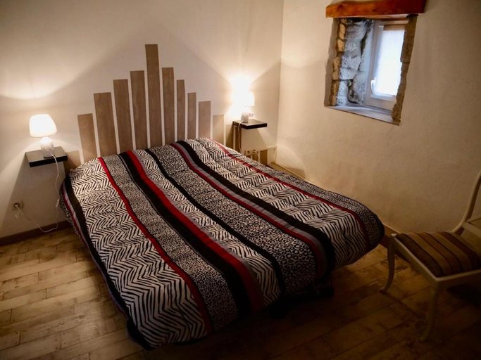 Others 4, GITES DES ECOLES, Ardèche