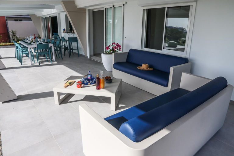 Others 2, Villa 5* avec piscine et vue mer exceptionnelle, Fort-de-France