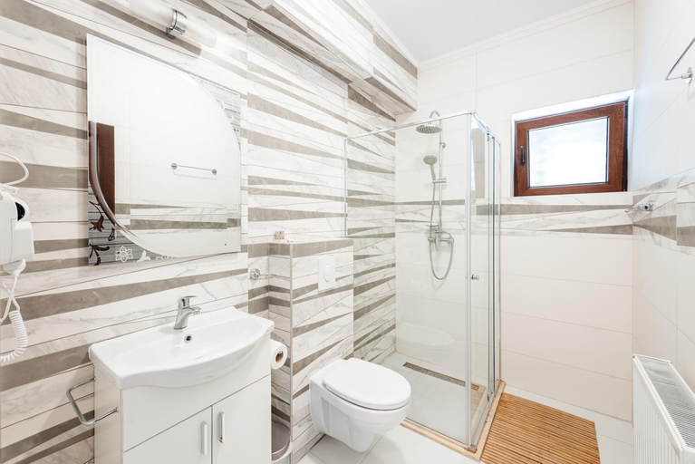 Bathroom, Pensiune&Restaurant Casa Maria, Rodna
