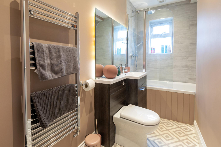 Bathroom 2, Belmont, Hampshire
