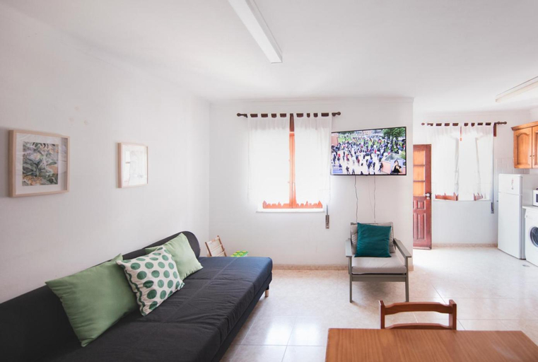 Others 5, Zambujeira do Mar 4-Bed House Perfect for Families & Friends, Odemira