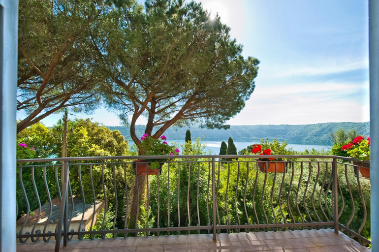 View 3, Villalbert, Rome