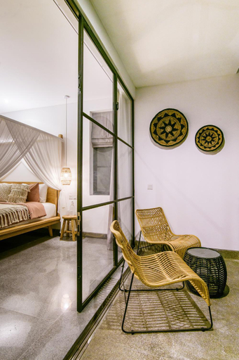 Bedroom, VILLA SOHO· Luxury & Indulgence - close to FINNS BEACH CLUB, Badung