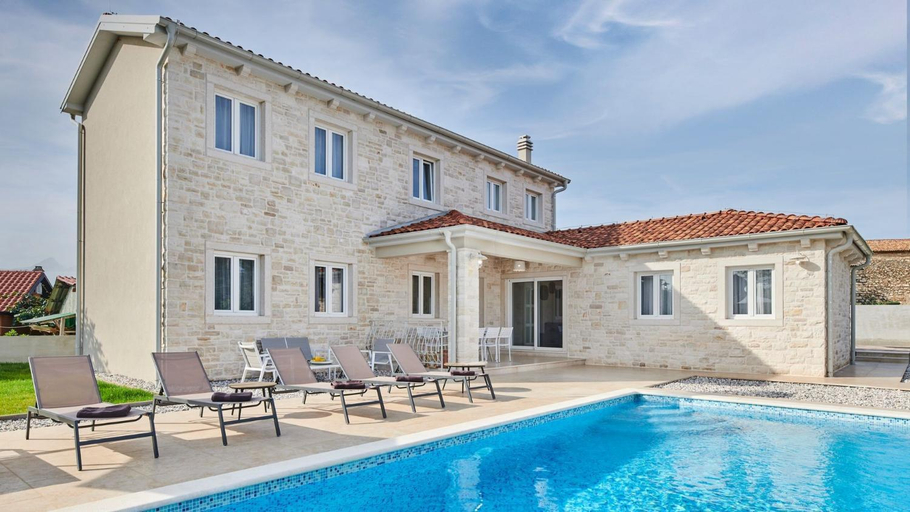 Others 2, Villa Leon by Villas Holiday, Brtonigla