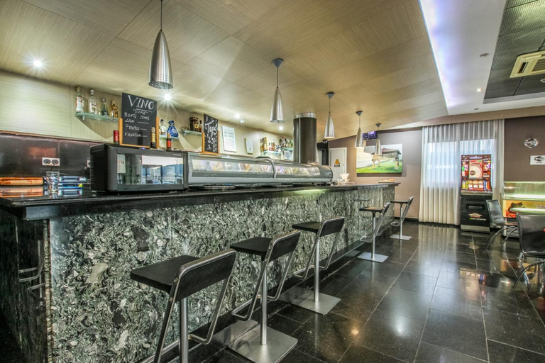 Food & Drinks, Hotel Ruta Romana, Valencia