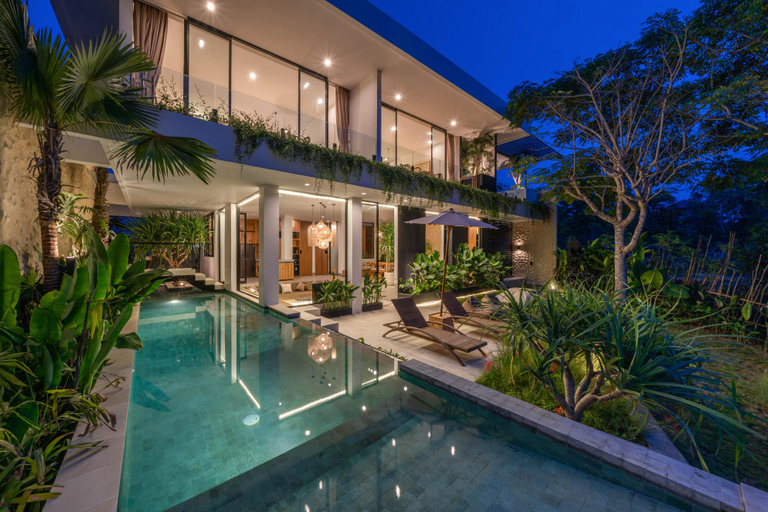 Sport & Beauty 4, The Luminous Villa - Luxury Lush Cliffside 3BR Villa in Uluwatu, Badung