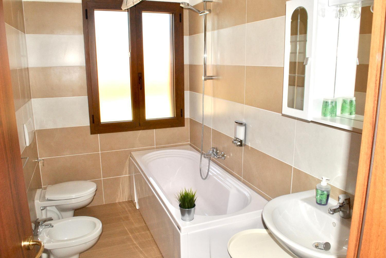 Others 2, Verba Mundi Guest House, Olbia-Tempio