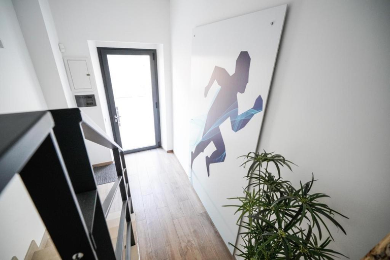 Others 5, Run House 07 Rooms & Apartments, Bari
