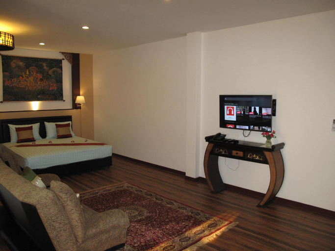 Bedroom 13