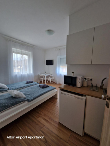 2, Altair Airport Apartman, Gyál