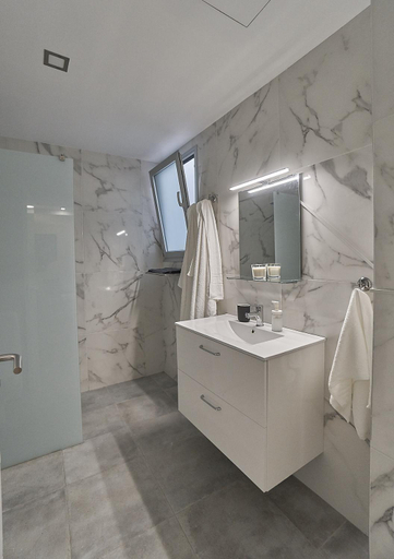 Bathroom 2, Malibu Canteras nº 1 - Planta Baja - Ground Floor, Las Palmas