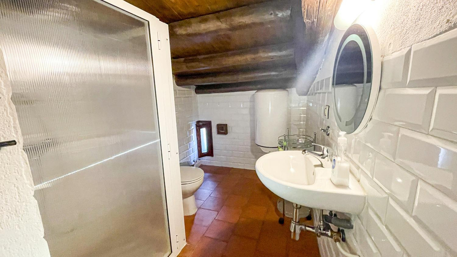 Others 5, Albergue San Blas - Via de la Plata y Caparra - Via Verde, Cáceres
