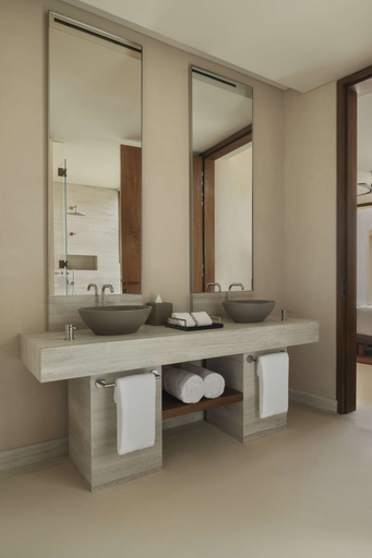 Bathroom 5, Bab Al Shams, Dubai