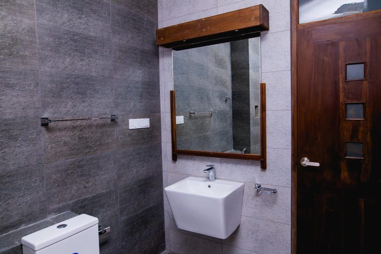 Bathroom 3, Venus Heaven Luxurious Villa, Tangalle