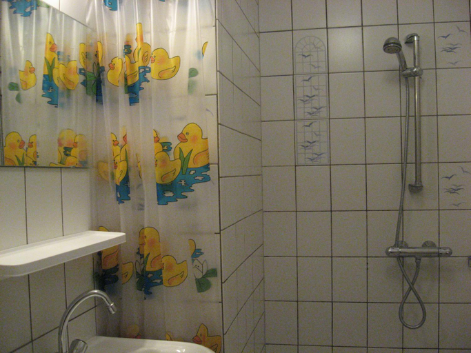 Bathroom 3, De Boerkerij, Ameland