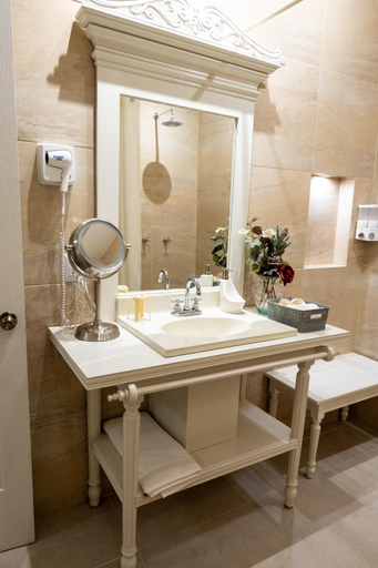 Bathroom 5, La Casa de Pino, Del Centro