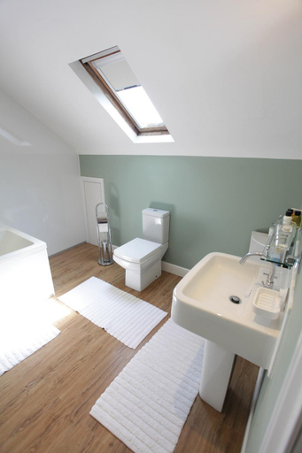 Bathroom 4, Thistlebank Townhouse, North Yorkshire