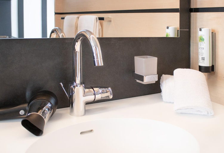 Bathroom 3, KUF Hotel by WMM Hotels, Kufstein