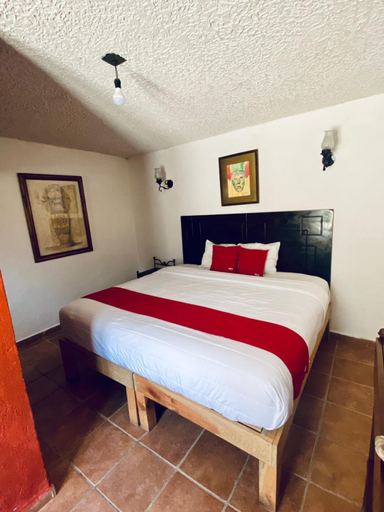 Bedroom 2, Hotel De Cervantes, San Sebastián del Oeste