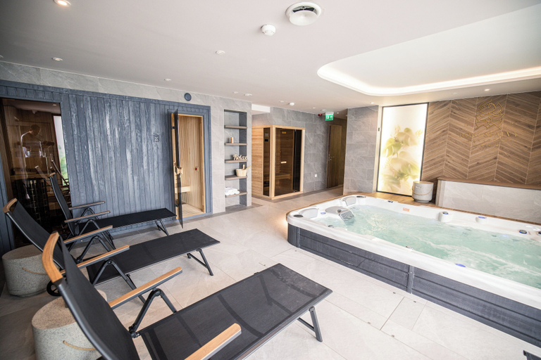 Sport & Beauty, Rókusfalvy Borhotel, Bicske