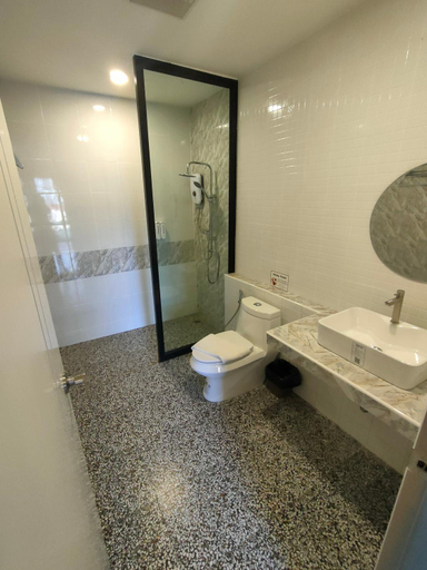 Bathroom 4, Wixky hotel, Sang Khom