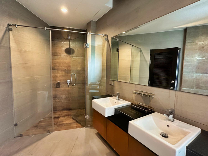 Bathroom 3, Villa Tara nr Layan Beach, Pulau Phuket