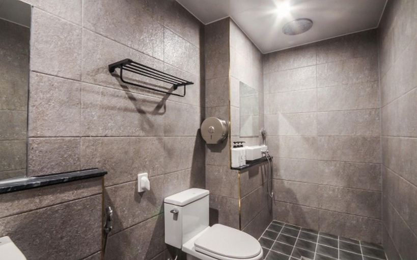 Bathroom, Busan Oncheonjang Hotel Mithuna, Dongnae
