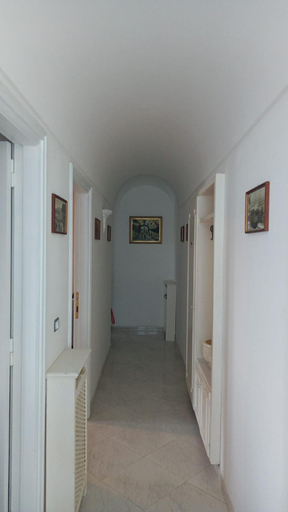 Others 5, casa Ricciulella, Napoli