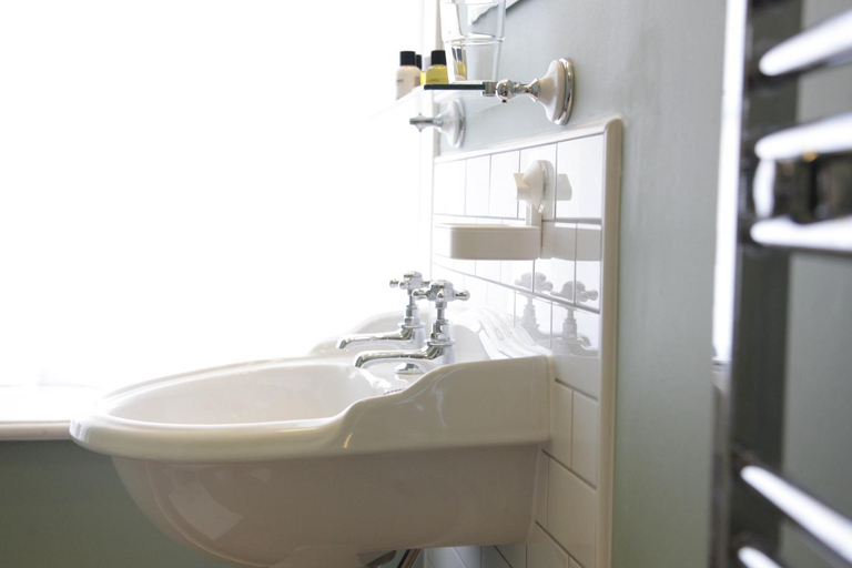 Bathroom 5, Thistlebank Townhouse, North Yorkshire