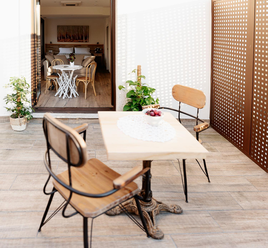 Others 4, Casa Mino, Ourense