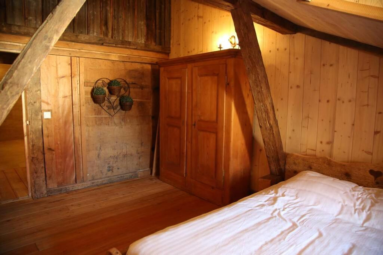 Bedroom 2, La Grande Marguerite, Doubs