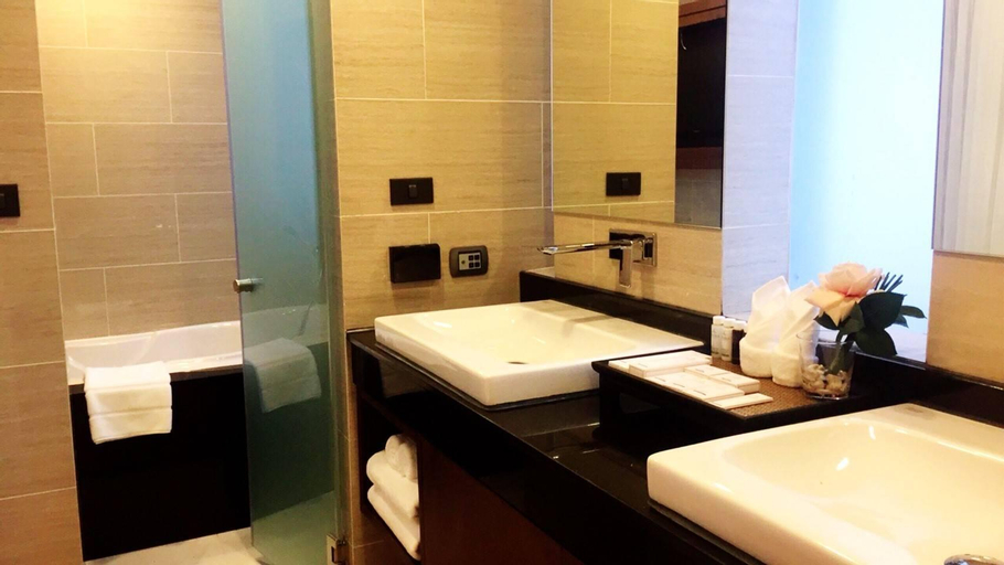 Bathroom 5