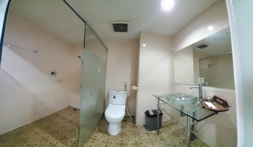 Bathroom 5