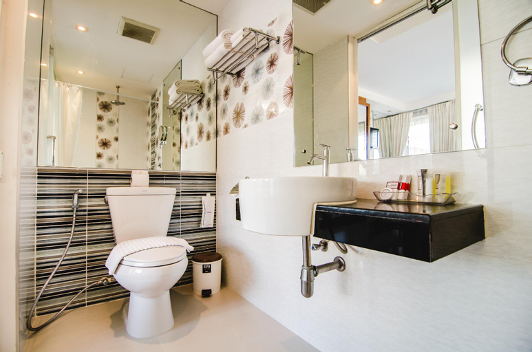 Bathroom 3
