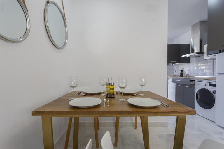 Others 2, Apartamentos La BRUJULA by CadizRentals, Cádiz