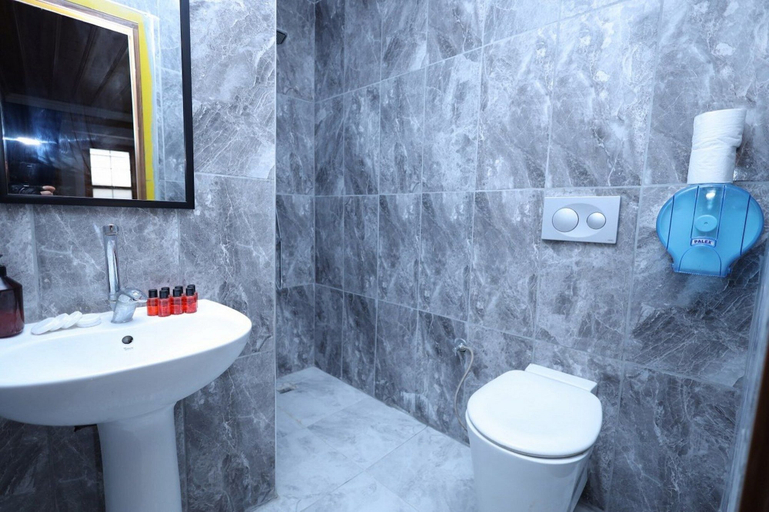 Bathroom 3, The Trip Istanbul Hotel, Fatih