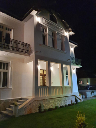 Others 4, Vila Samokres sa bazenom, Loznica