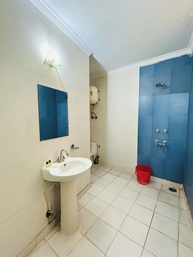Bathroom 3, HOTEL SMART STAY, Delhi