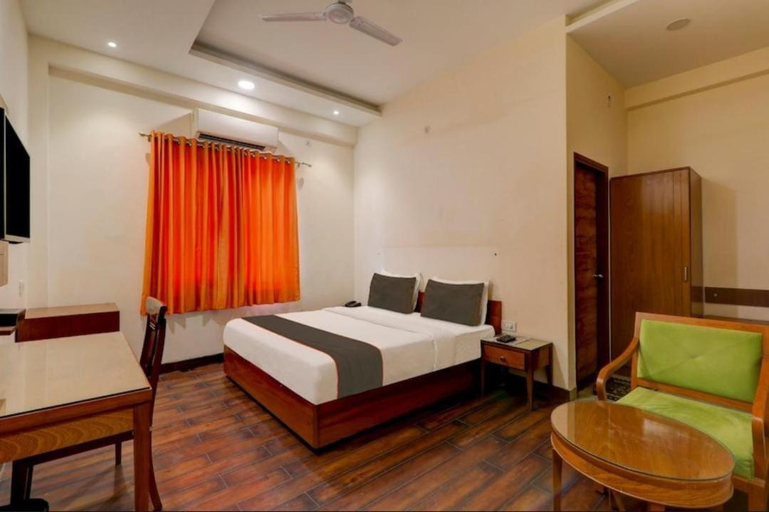 Others 5, Riddhi Inn, Lucknow
