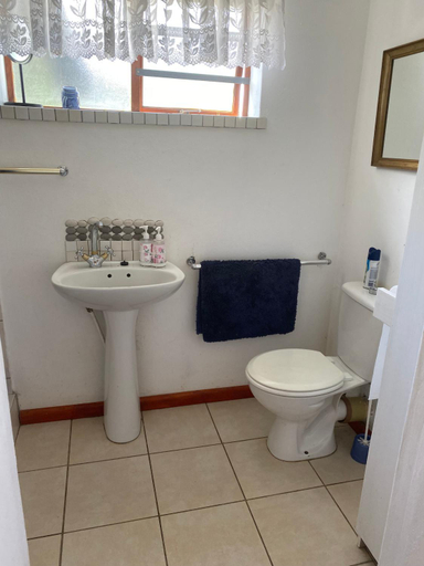 Others 5, Annie's Hideaway, Cape Winelands